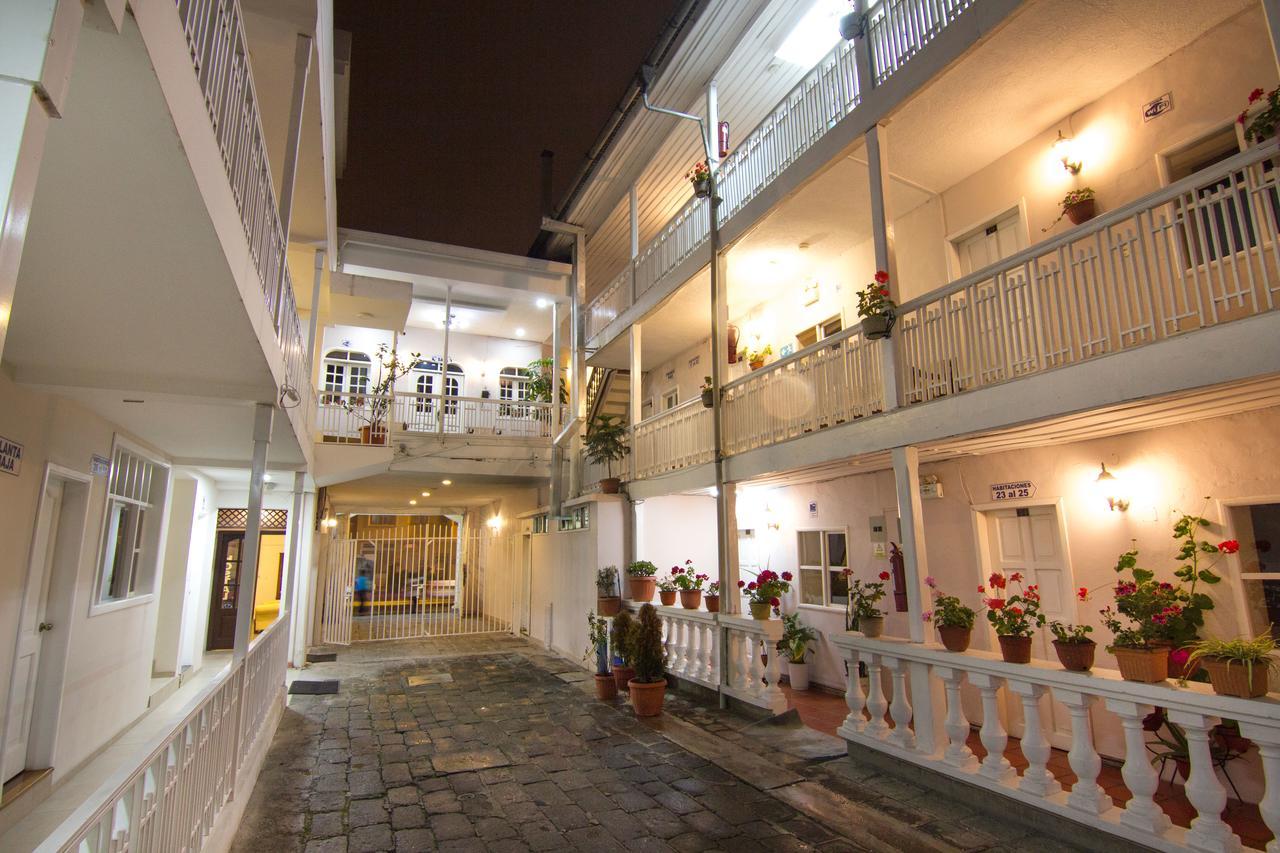 Hotel Europa Alausi Ngoại thất bức ảnh