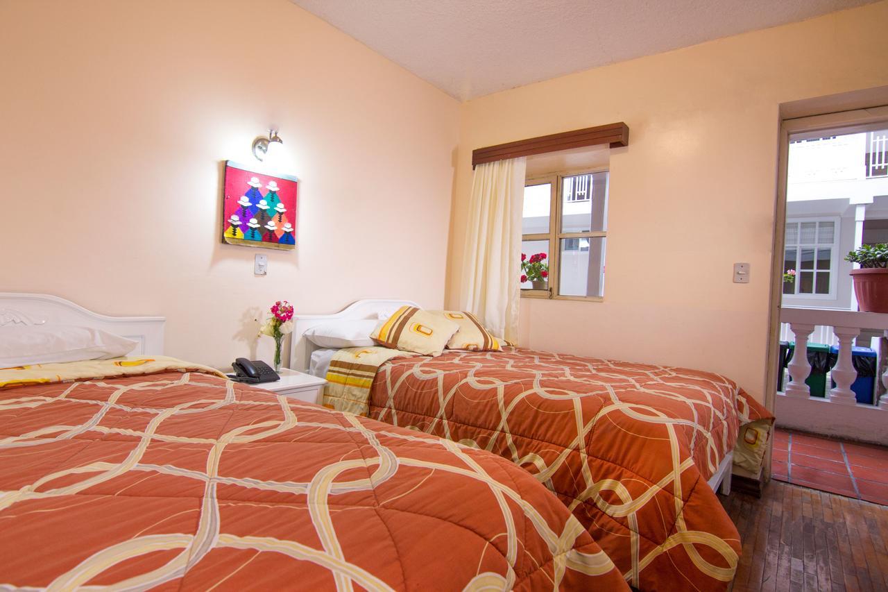 Hotel Europa Alausi Ngoại thất bức ảnh