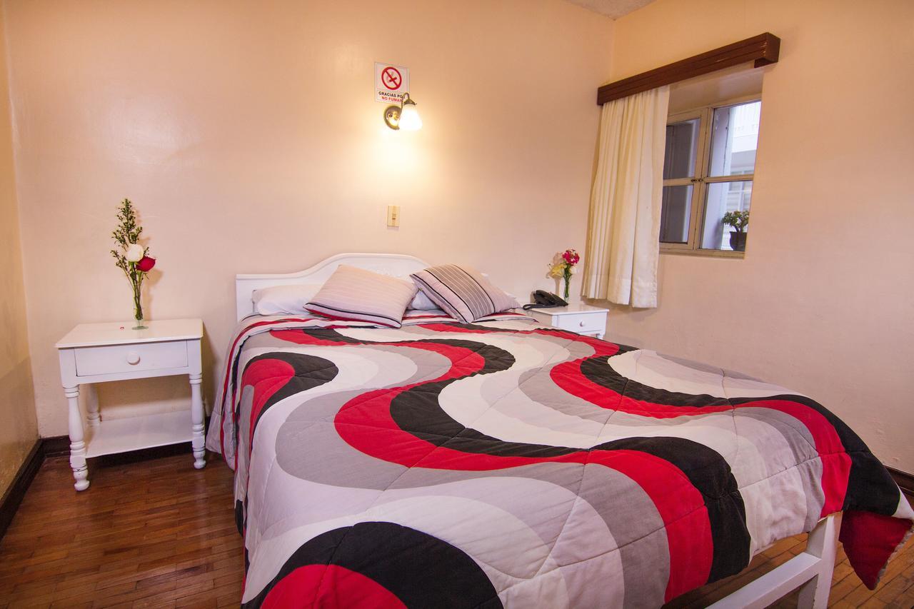 Hotel Europa Alausi Ngoại thất bức ảnh